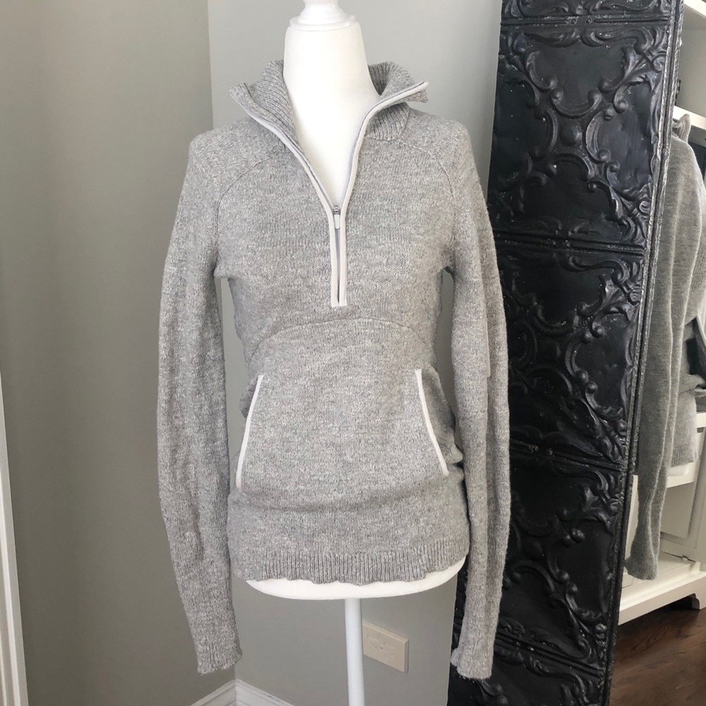Lululemon 1/2 zip sweater